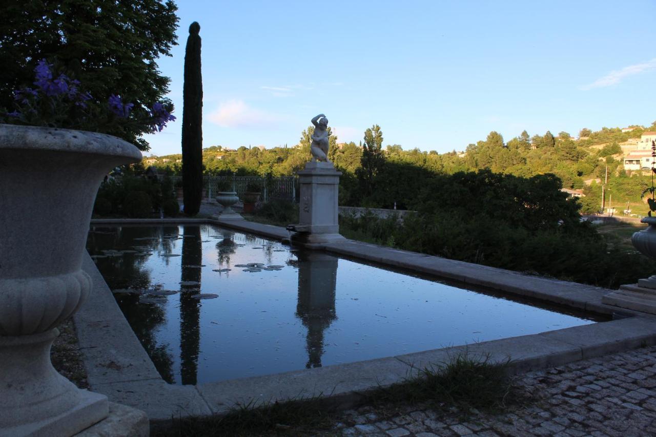 Chateau Du Grand Jardin Valensole Bagian luar foto