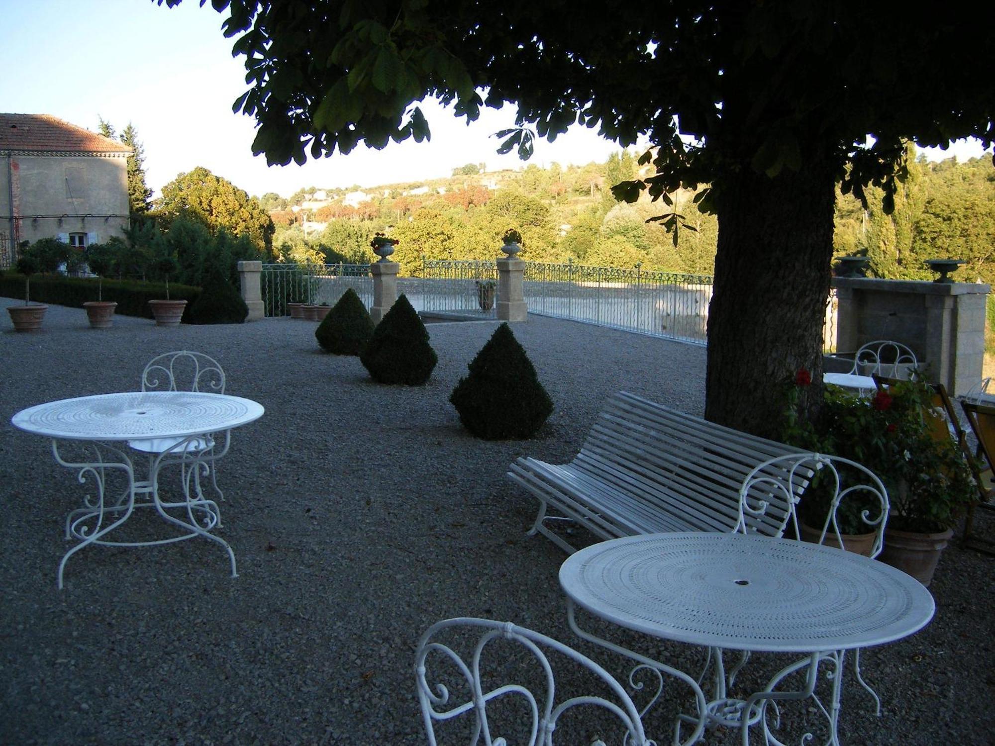 Chateau Du Grand Jardin Valensole Bagian luar foto