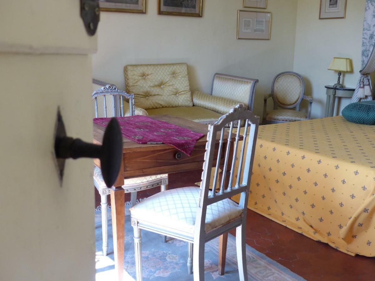 Chateau Du Grand Jardin Valensole Bagian luar foto