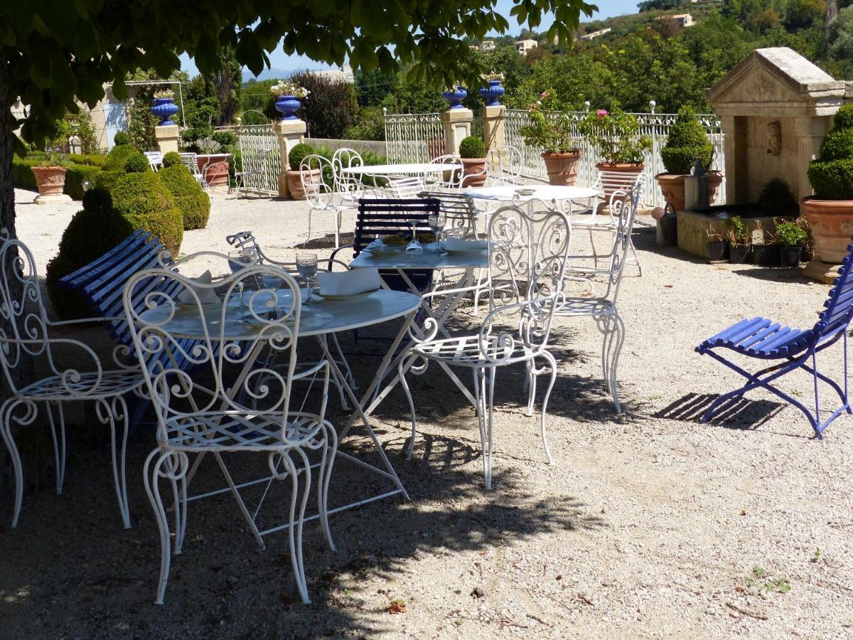 Chateau Du Grand Jardin Valensole Bagian luar foto