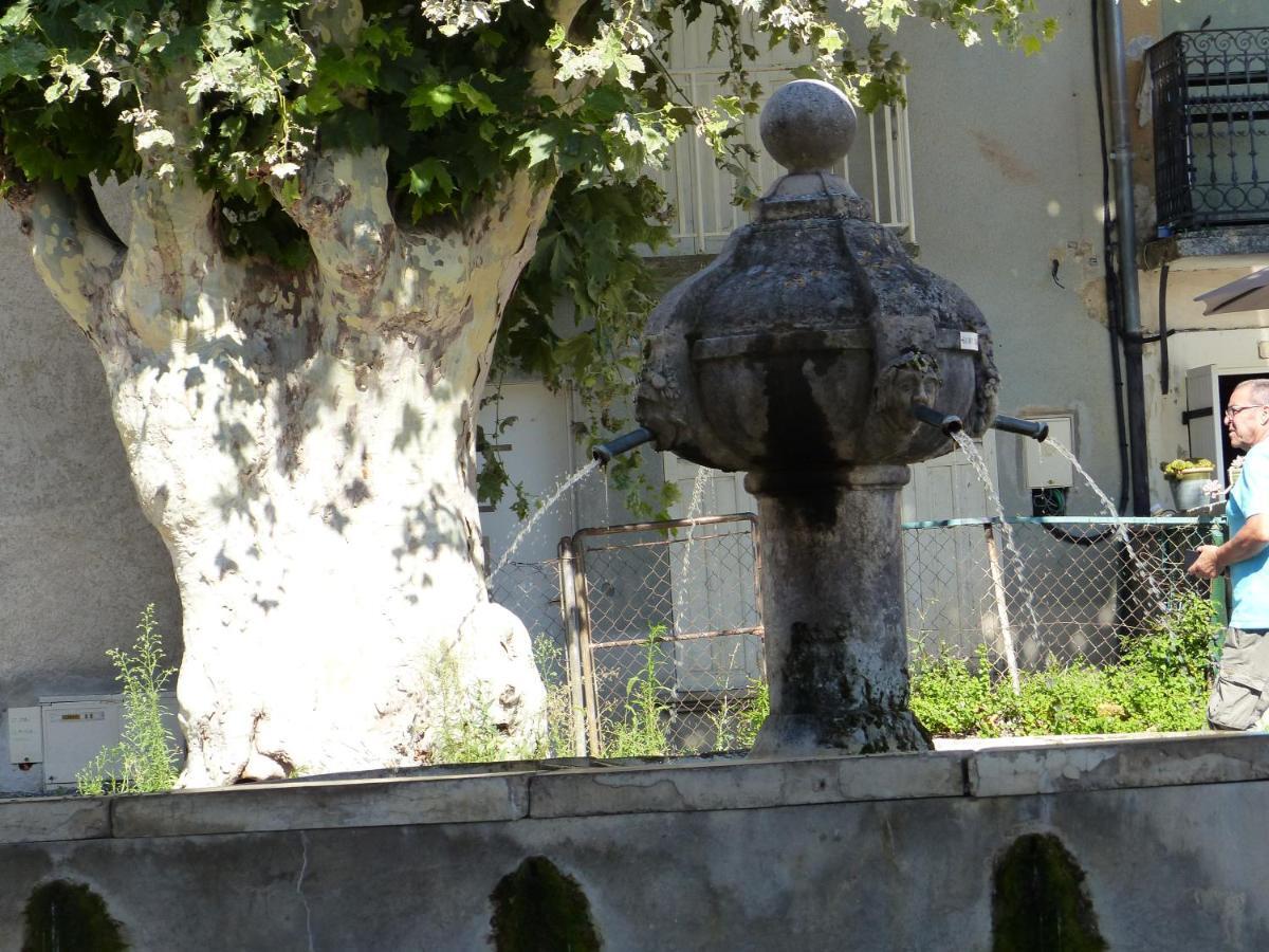 Chateau Du Grand Jardin Valensole Bagian luar foto